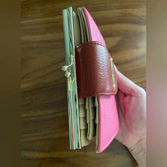 Buxton Beautiful Vegan Leather Lexington Wallet Pink Brown Tan Kisslock - Picture 2 of 11